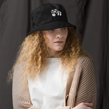 Load image into Gallery viewer, Black Organic bucket hat - White Pandeau
